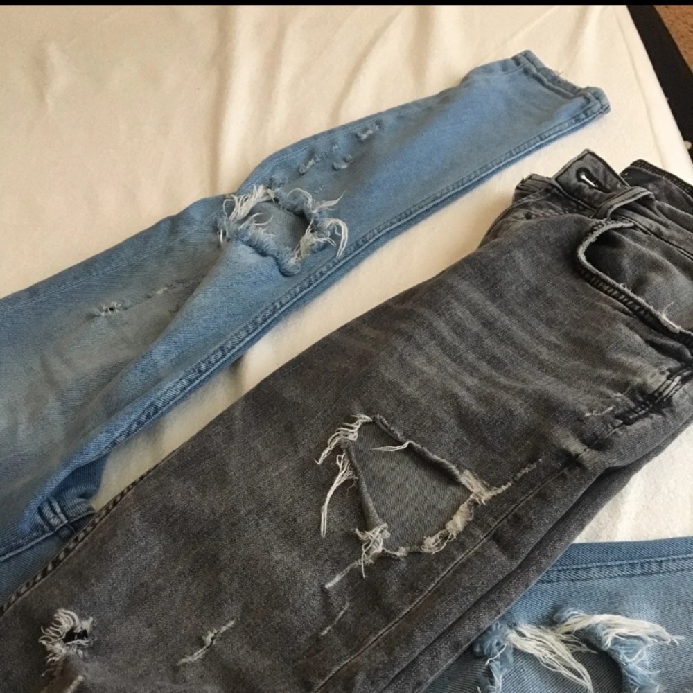 Ripped skinny jeans